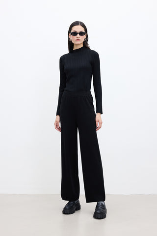 Straight Leg Knit Pants Black