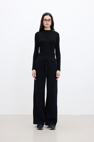 Basic Relaxed Trousers Black