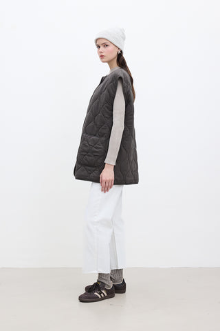 Quilted Pocketed Vest Brown