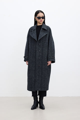 Asymmetric Cachet Coat Black