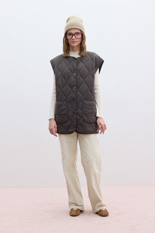 Quilted Pocketed Vest Brown