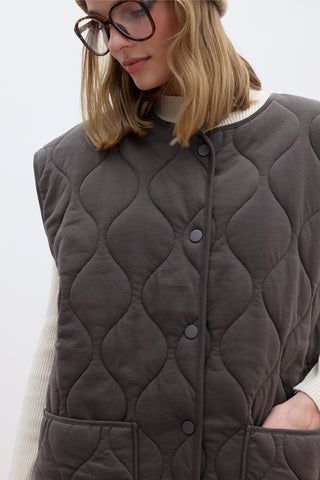 Quilted Pocketed Vest Brown