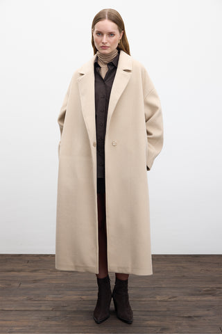 Straight Cut Cachet Coat Camel Beige