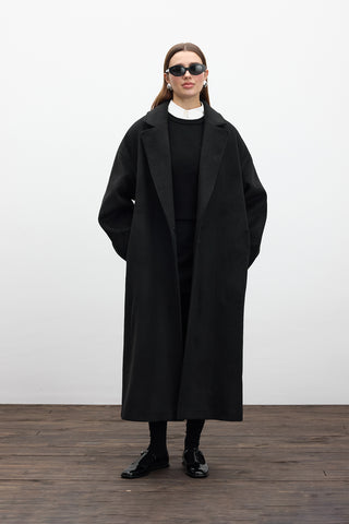 Straight Cut Cachet Coat Black