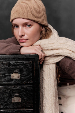 Cable-Knit Scarf Beige