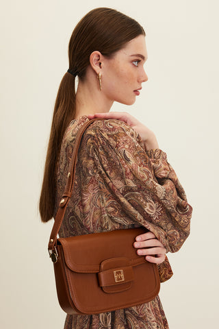 Premium Kapaklı Çanta Taba