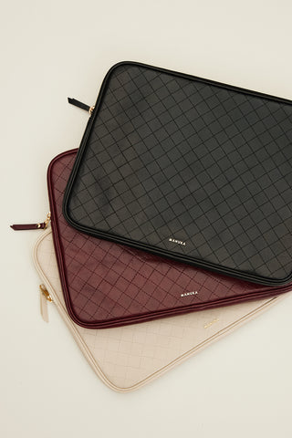 Kapitone Dizüstü Bilgisayar Çantası Siyah