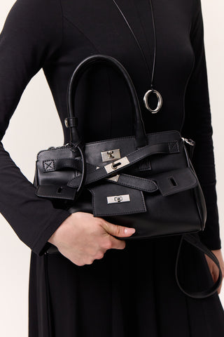 Arte Pocket Detail Shoulder Bag Black
