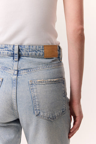 Yüksek Bel Mom-Fit Kot Pantolon Açık Mavi