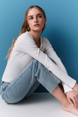 Long-Sleeve Snap-Collar Bodysuit Ecru