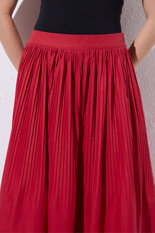Pleated Wide Skirt Red