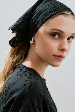 Broderie Scarf Black