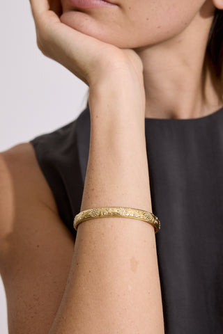 Minimal Zircon Cuff Gold