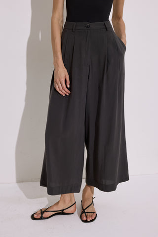 Modal Pleated Wide-Leg Trousers Anthracite