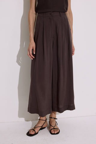 Modal Pleated Wide-Leg Trousers Dark Brown