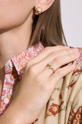 Spiral Zircon Ring Standard