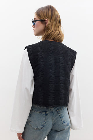 Quilted Embroidered Vest Black