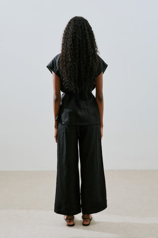 Sleeveless Linen Blouse Black