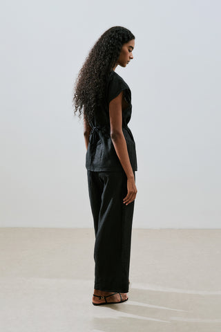 Sleeveless Linen Blouse Black