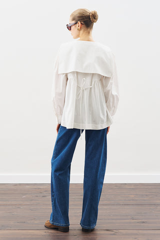 Belted Wide-Collar Shirt Ecru