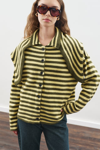 ATKI DETAYLI ÇİZGİLİ HIRKA YEŞİL