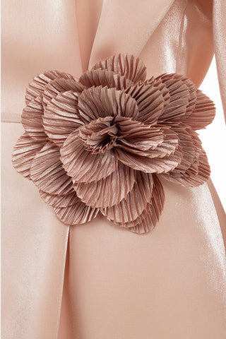 Lora Floral Brooch Powder