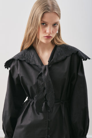 Embroidered Wide-Collar Shirt Black