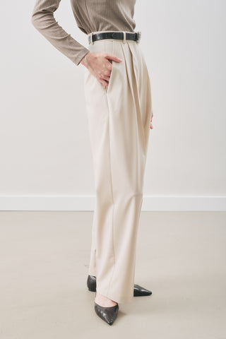 Classic Pleated Trousers Beige