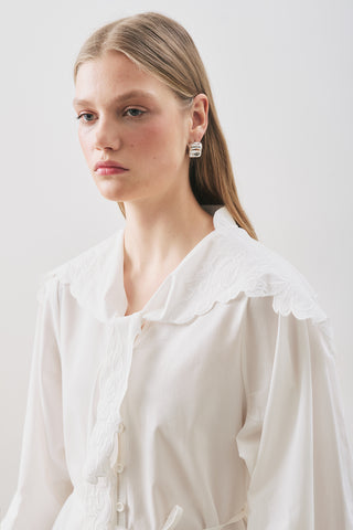 Embroidered Wide-Collar Shirt Ecru