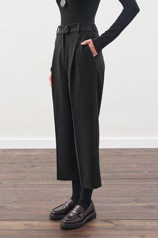 Pleated Straight Trousers Black