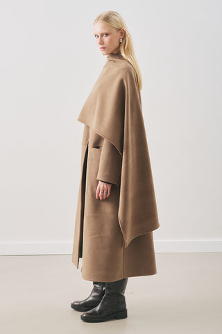 Soft Wool Coat With Scarf Brown