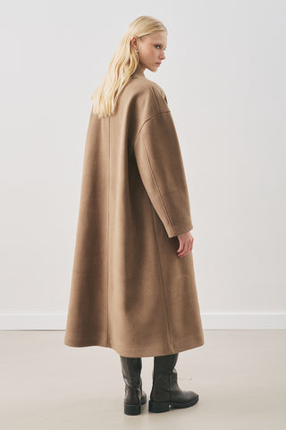 Soft Wool Coat With Scarf Brown