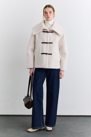 Wide Collar Buttoned Coat Ecru