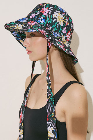 Bucket Hat With String Garden