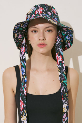 Bucket Hat With String Garden