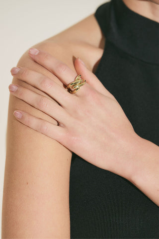 Hola Ring Gold