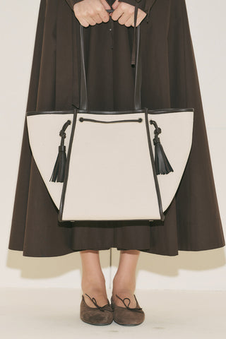 Canvas City Bag With Tassel Detail Brown