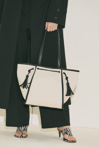 Canvas City Bag With Tassel Detail Black