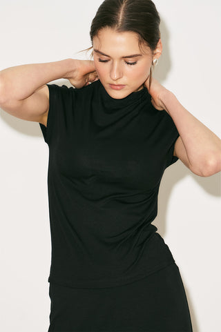 Easy Sleeveless Blouse Black