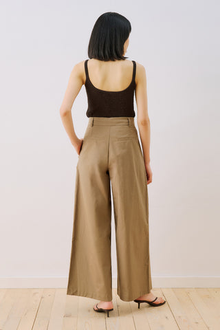 Pleated Gabardine Trousers Khaki