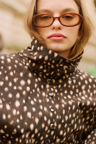 High-Neck Detail Shirt Bambi Brown